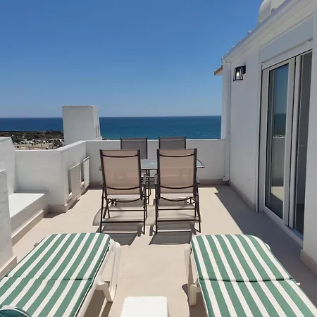 Front Sea View Penthouse