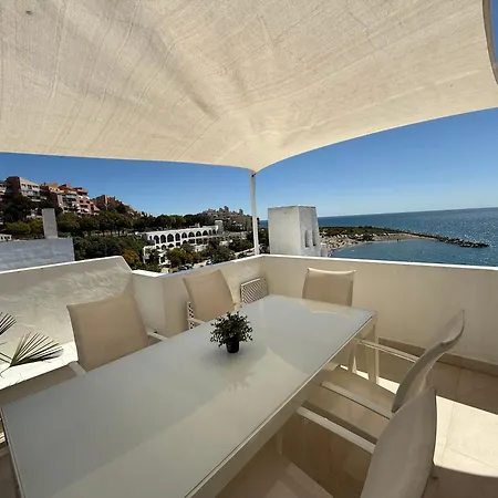 Front Sea View Penthouse Lejlighed