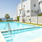 Διαμέρισμα Front Sea View Penthouse Εστεπόνα