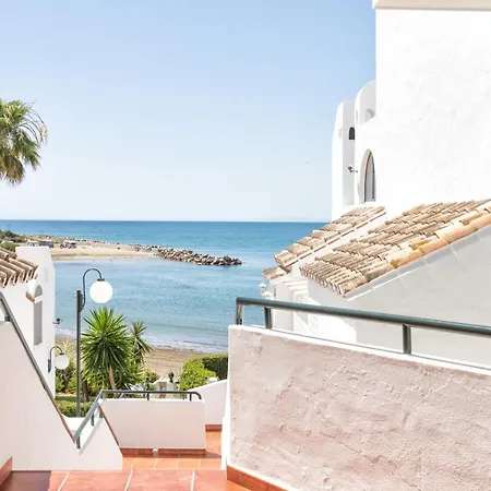 Front Sea View Penthouse Daire *