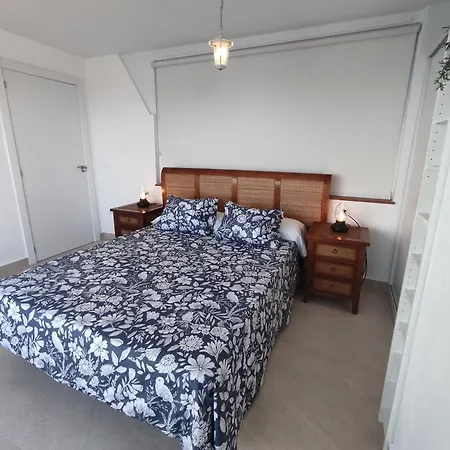 Daire Front Sea View Penthouse Estepona