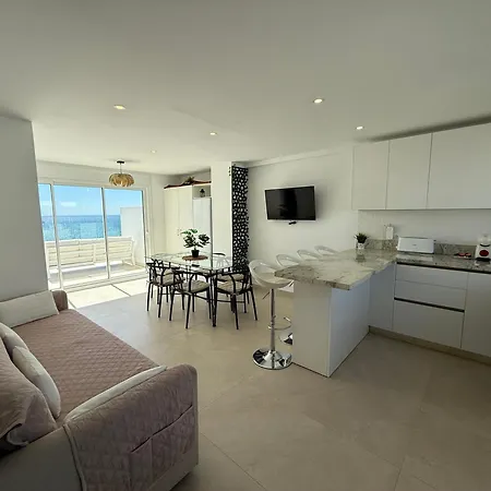 Appartement Front Sea View Penthouse *