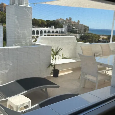 Front Sea View Penthouse *