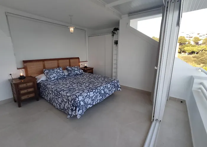 Front Sea View Penthouse Εστεπόνα