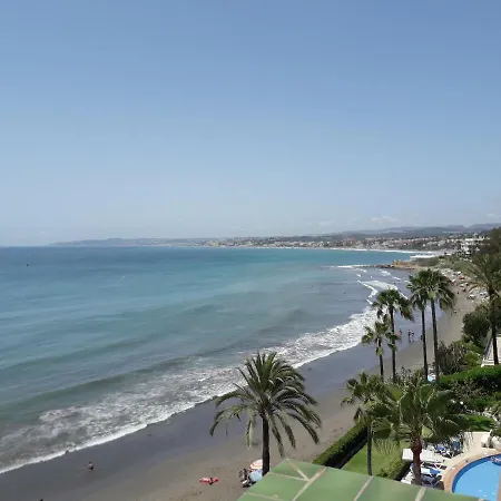 Front Sea View Penthouse Estepona