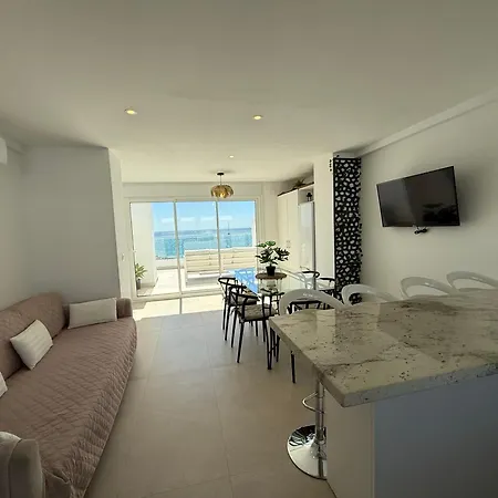 Front Sea View Penthouse * 에스테포나