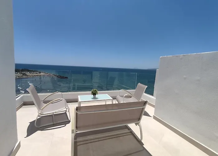 Front Sea View Penthouse